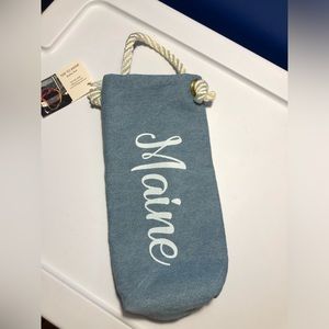 Maine, wine bottle bag